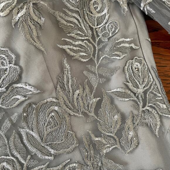 La Femme Formal Gown 3/4 Sleeves Silver Embroidered Mesh A-Line Size 14 NWT - Picture 9 of 13